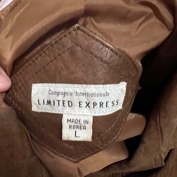 Express Limited - Picture 2 of 14